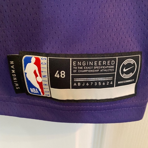 Charlotte Hornets Basketball Jersey #2 LaMelo - Picture 4 of 4